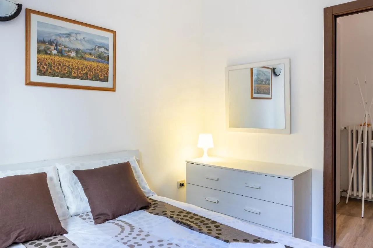 Apartment Stazione Centrale-Repubblica Appartamento In Centro Con Wifi Milan